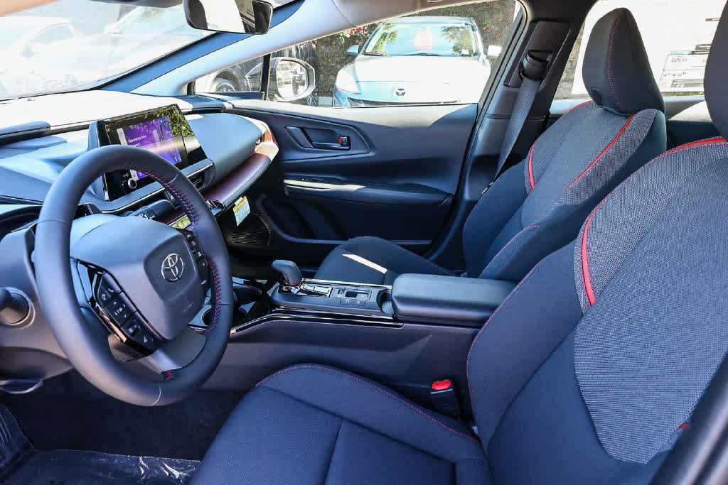 New 2027 Toyota Prius Plug-In Hybrid FWD image 20