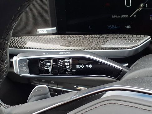 Used 2025 Cadillac Escalade V image 22