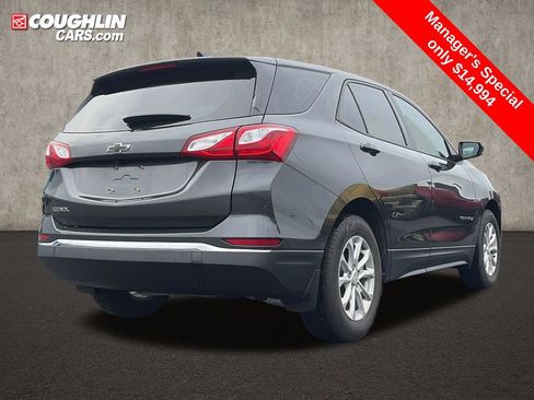 Used 2018 Chevrolet Equinox LS FWD image 8