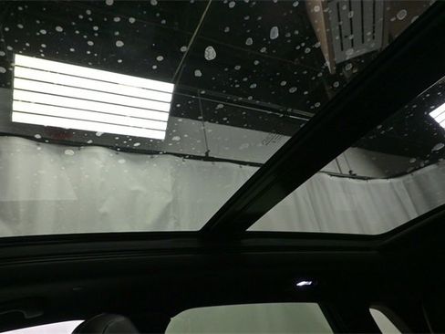 Certified 2021 Cadillac XT5 Sportv image 23