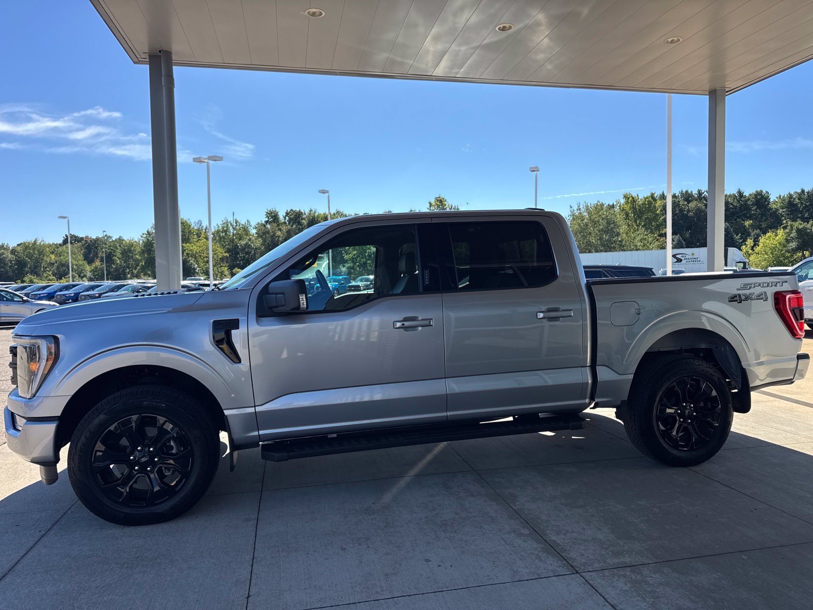 Certified 2023 Ford F150 XLT w/ Equipment Group 302A High AWD/4WD image 4