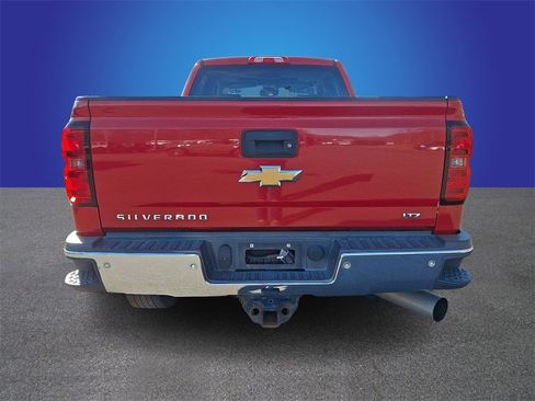 Used 2015 Chevrolet Silverado 2500 LTZ w/ Duramax Plus Package image 5