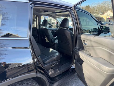 Used 2020 Honda Pilot Touring image 60