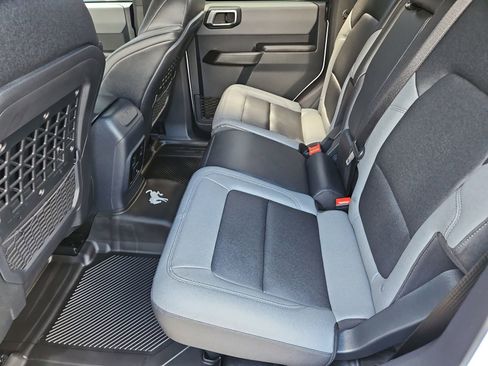 Used 2024 Ford Bronco Black Diamond image 18