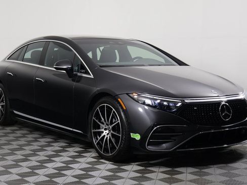 Certified 2023 Mercedes-Benz EQS 580 4MATIC Sedan image 3