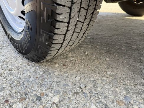 Used 2019 Freightliner Sprinter 170 image 12