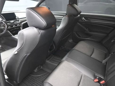 Used 2022 Honda Accord Sport image 10