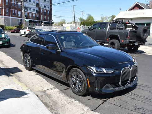 Used 2025 BMW i4 eDrive40 RWD image 4