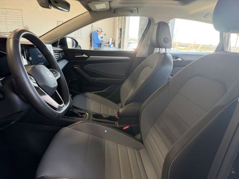 Used 2025 Volkswagen Jetta SE image 25