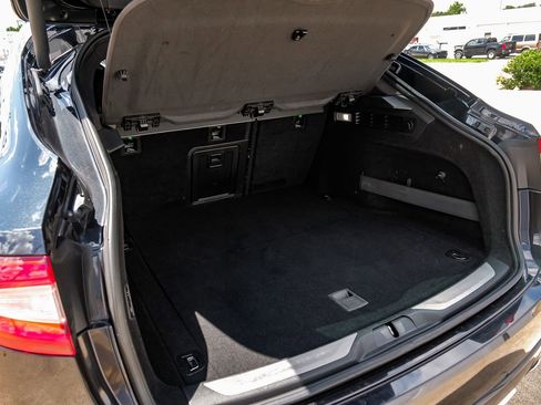 Used 2019 Maserati Levante S GranLusso image 47