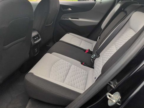Used 2020 Chevrolet Equinox LS FWD image 18