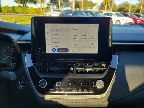 Used 2025 Toyota Corolla SE image 20