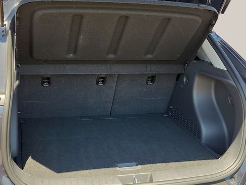 Used 2024 Hyundai Kona SEL FWD image 8