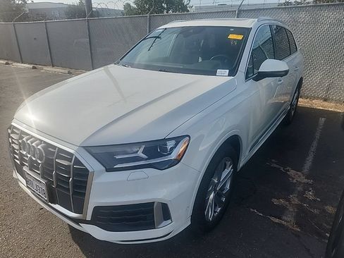 Used 2021 Audi Q7 2.0T Premium w/ Convenience Package AWD/4WD image 4