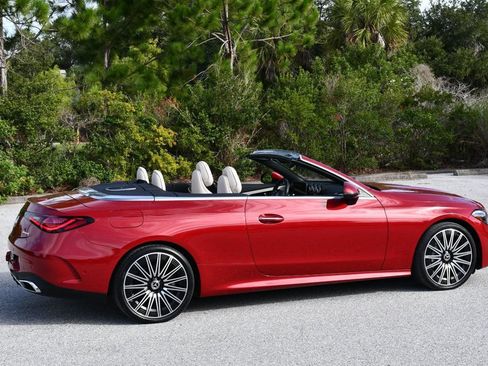 Used 2024 Mercedes-Benz CLE 300 4MATIC Cabriolet image 5