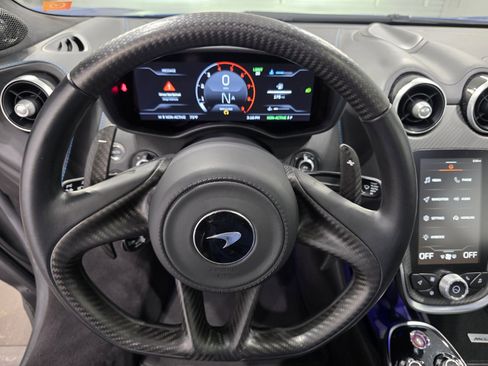 Used 2023 McLaren GT RWD image 10