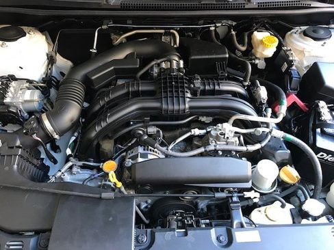 Used 2019 Subaru Impreza 2.0i Limited image 11