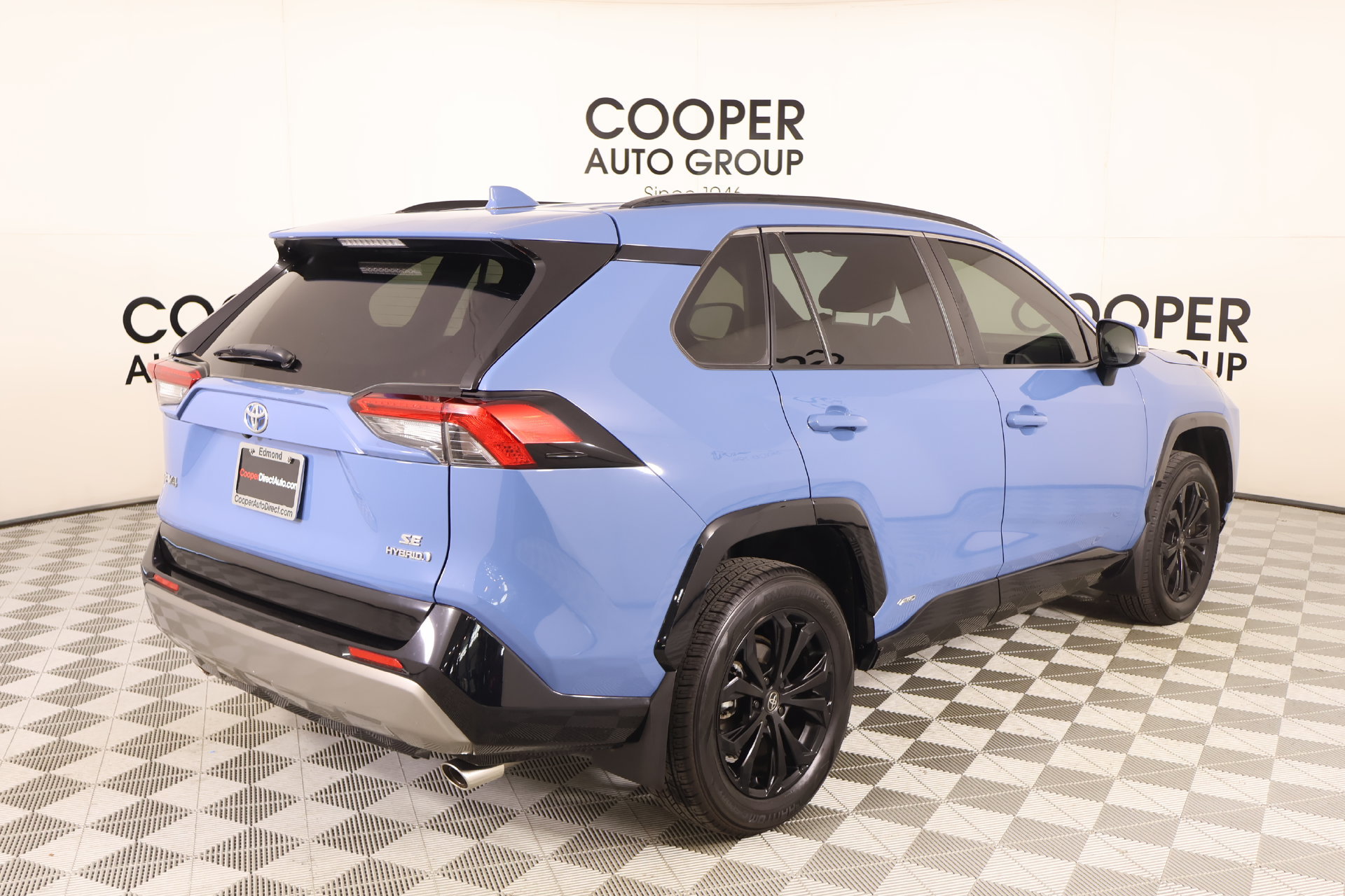 Used 2022 Toyota RAV4 SE AWD/4WD image 19