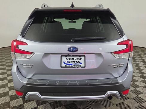 Used 2024 Subaru Forester Touring AWD/4WD image 6