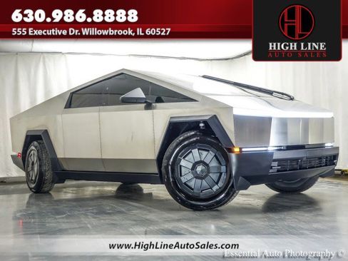 Used 2026 Tesla Cybertruck AWD Crew Cab image 1