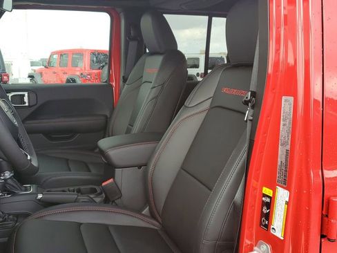 New 2025 Jeep Wrangler Unlimited Rubicon image 18