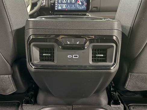Certified 2025 GMC Sierra 1500 AT4 w/ AT4 Premium Package image 30