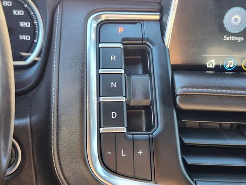 Used 2021 Chevrolet Suburban Z71 w/ Z71 Off-Road Package image 24