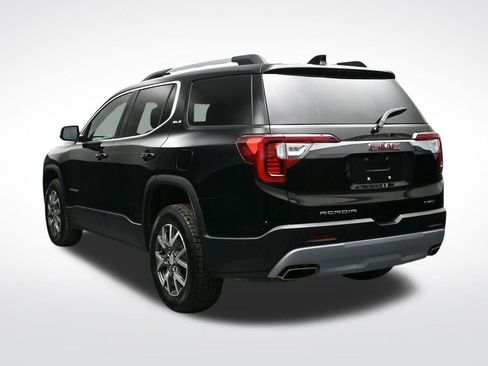 Certified 2022 GMC Acadia SLE w/ Driver Convenience Package image 3