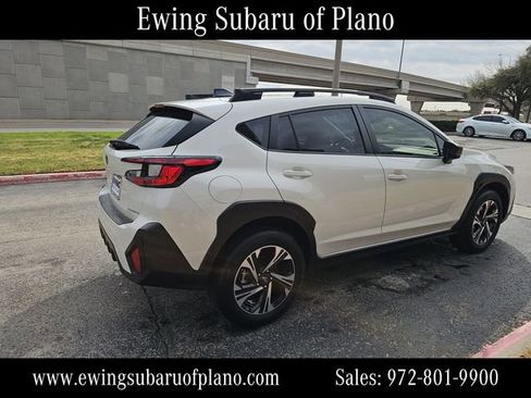 Used 2024 Subaru Crosstrek 2.0i Premium w/ Crosstrek Mirror Package image 5