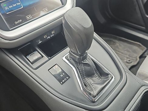 Used 2020 Subaru Legacy image 12