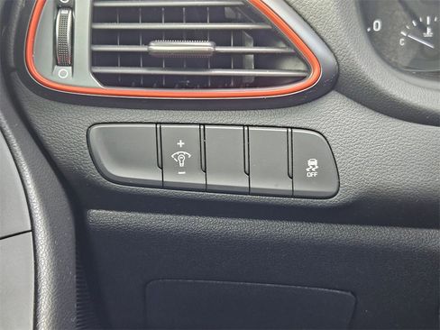 Used 2019 Hyundai Elantra GT N Line image 20