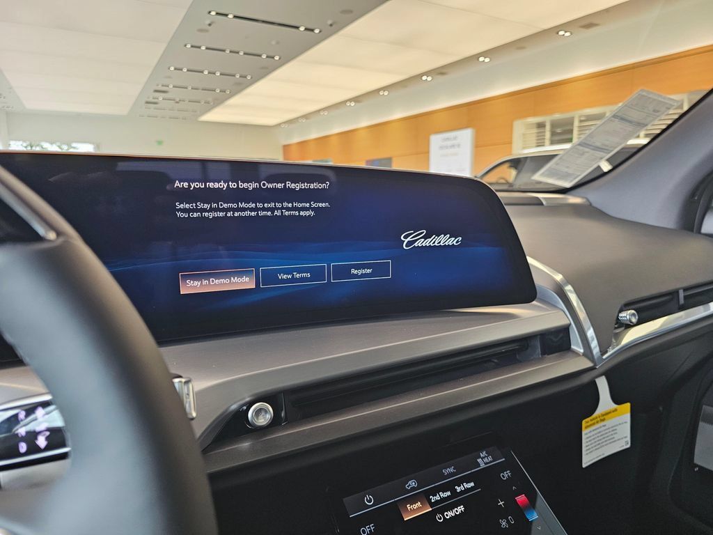 New 2027 Cadillac Vistiq Sport AWD/4WD image 30