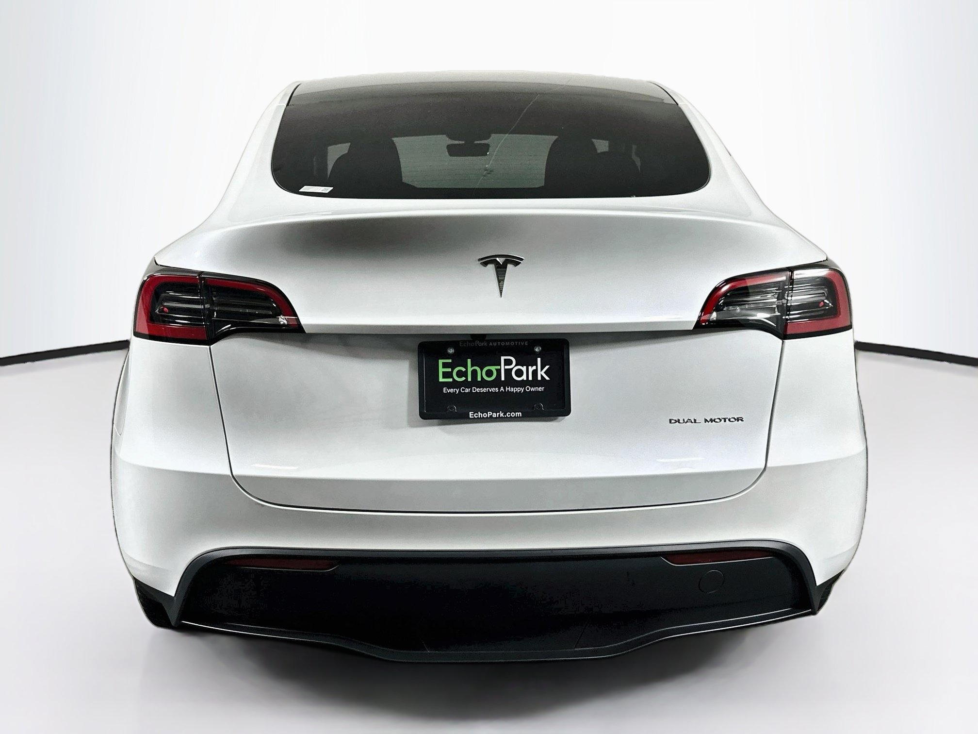 Used 2024 Tesla Model Y Long Range AWD/4WD image 7