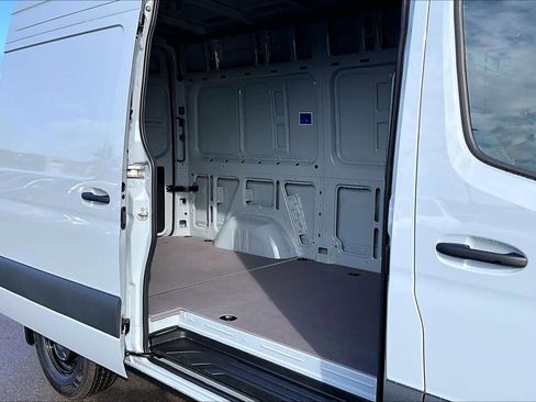 New 2026 Mercedes-Benz Sprinter 2500 image 19