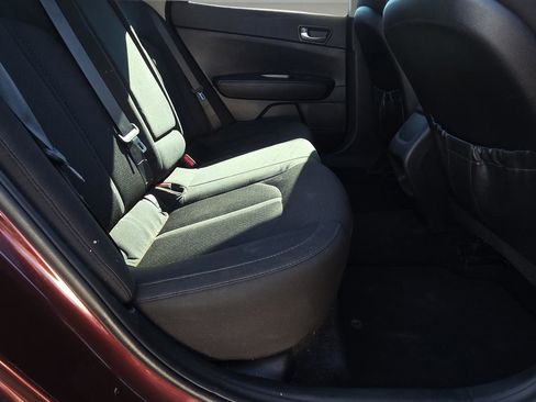 Used 2018 Kia Optima LX image 16