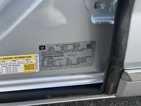 Used 2017 Buick Enclave Leather image 32