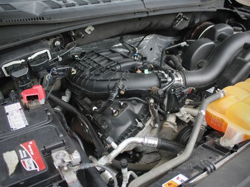 Used 2017 Ford F150 XL w/ Equipment Group 101A Mid RWD image 45
