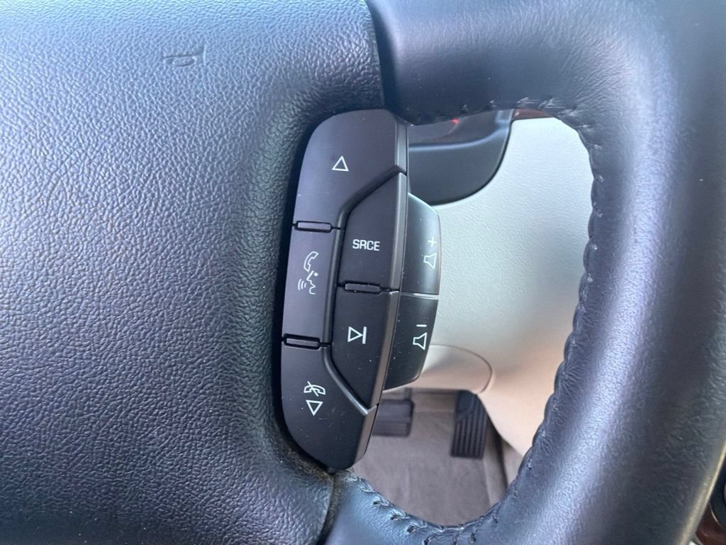 Used 2009 Chevrolet Impala LTZ FWD image 20