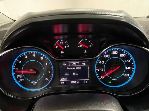 Used 2017 Chevrolet Cruze LS image 18