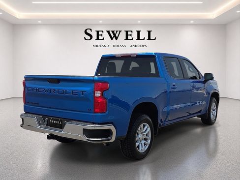 Used 2023 Chevrolet Silverado 1500 LT w/ Protection Package RWD image 4