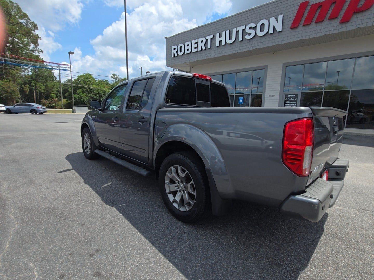 Used 2020 Nissan Frontier SV RWD image 7
