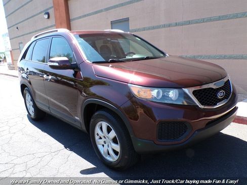 Used 2012 Kia Sorento LX AWD/4WD image 1