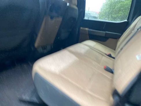 Used 2021 Ford F150 XLT AWD/4WD image 6