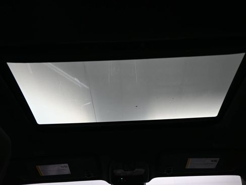 New 2026 GMC Canyon Denali image 21