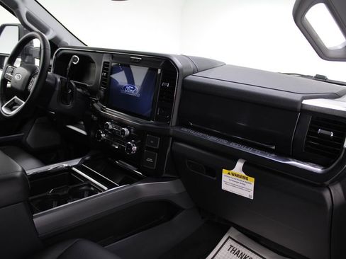 New 2025 Ford F250 Lariat w/ Lariat Ultimate Package image 28