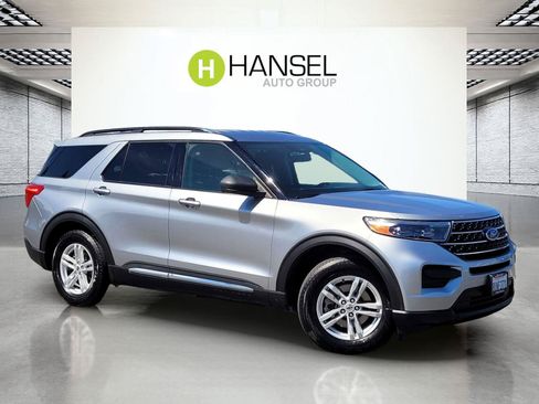 Used 2021 Ford Explorer XLT RWD image 1