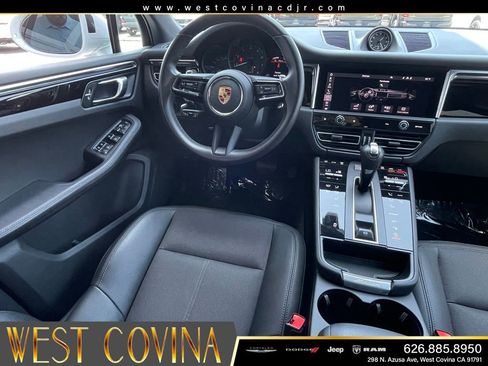 Used 2023 Porsche Macan AWD/4WD image 26