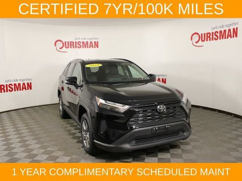 Used 2025 Toyota RAV4 XLE AWD/4WD image 11