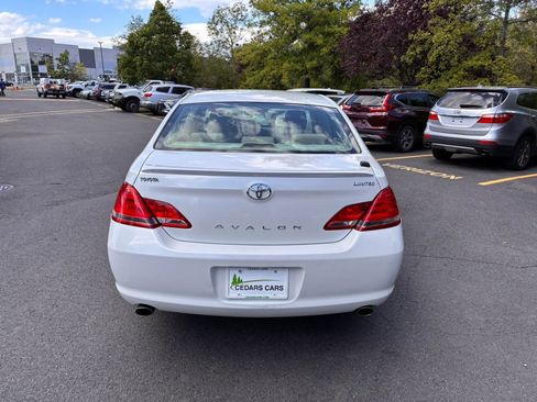 Used 2005 Toyota Avalon XL FWD image 8