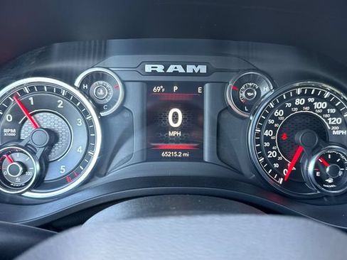 Used 2021 RAM 1500 Big Horn RWD image 39